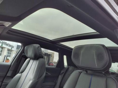 New 2025 Cadillac Lyriq Luxury image 18