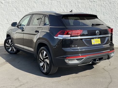 Used 2023 Volkswagen Atlas Cross Sport SE w/ Panoramic Sunroof Package AWD/4WD image 5