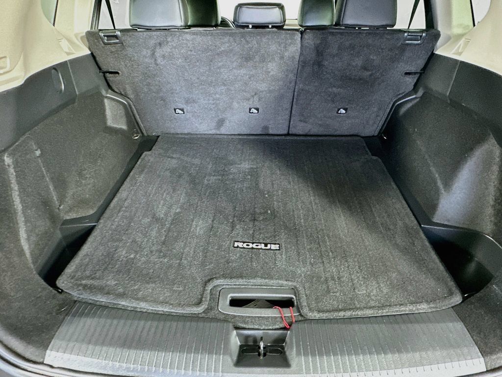 Certified 2023 Nissan Rogue SV w/ SV Premium B Package AWD/4WD image 36