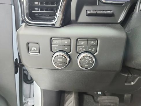 New 2026 GMC Sierra 2500 Denali w/ Denali Reserve Package AWD/4WD image 28