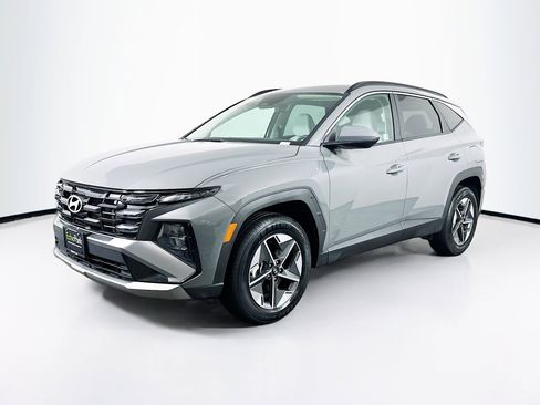 Used 2025 Hyundai Tucson SEL image 3