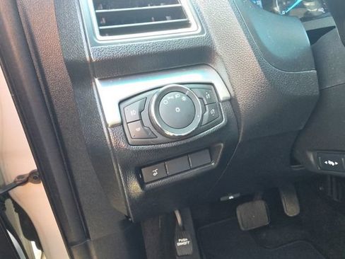 Used 2016 Ford Explorer Limited w/ Equipment Group 303A AWD/4WD image 23