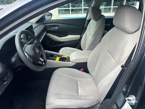 Used 2023 Honda Accord LX image 19
