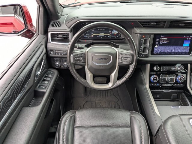 Used 2022 GMC Yukon Denali AWD/4WD image 16