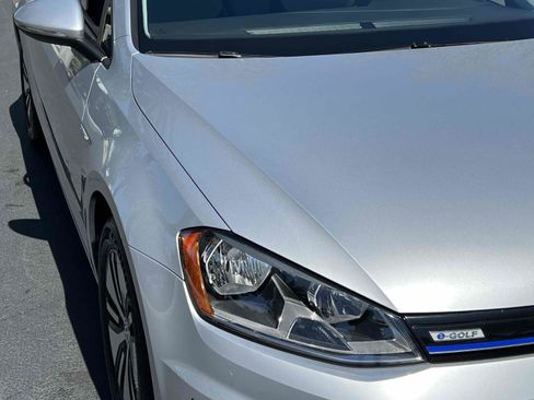 Used 2016 Volkswagen e-Golf SE w/ DC Fast Charging Package image 49