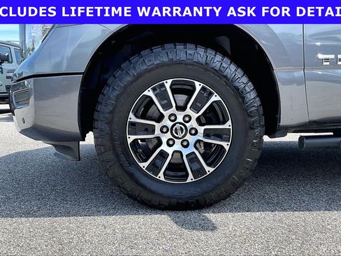 Used 2021 Nissan Titan SV w/ SV Convenience Package AWD/4WD image 8
