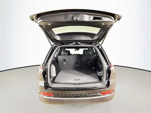 New 2025 Jeep Grand Cherokee Altitude image 28