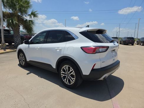 Used 2022 Ford Escape SEL w/ Technology Package FWD image 12
