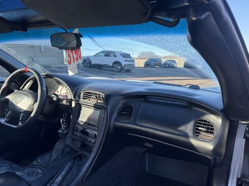 Used 1997 Chevrolet Corvette Coupe w/ Memory Pkg image 9