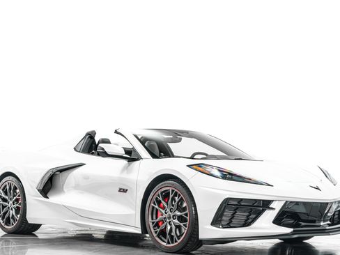 Used 2023 Chevrolet Corvette Stingray Premium Conv w/ Z51 Performance Package image 34