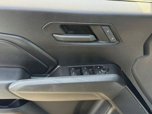 Used 2023 Chevrolet Colorado W/T image 15