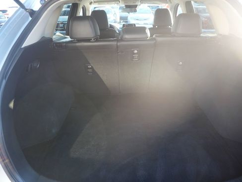 Used 2018 MAZDA CX-5 Touring image 23