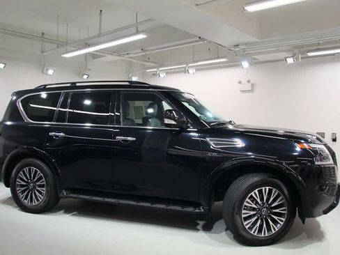 Used 2021 Nissan Armada SL w/ Midnight Edition Package AWD/4WD image 11