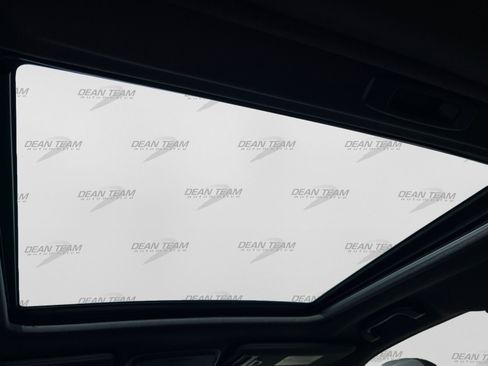 Certified 2025 Subaru Forester Premium AWD/4WD image 16