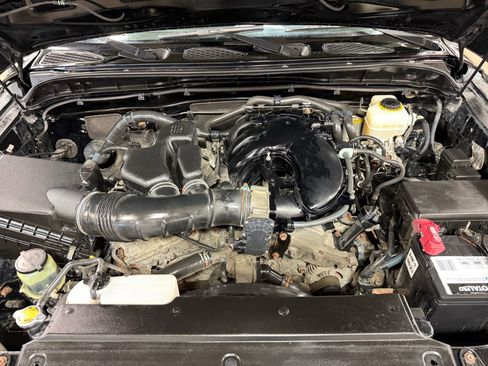 Used 2012 Toyota FJ Cruiser 4WD w/ Upgrade Pkg image 22