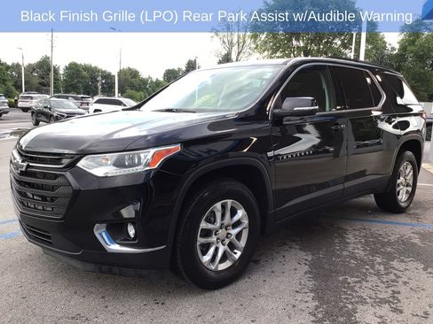 Used 2021 Chevrolet Traverse LT FWD image 12