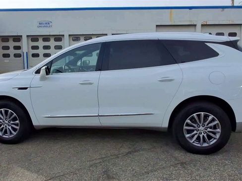 Certified 2024 Buick Enclave Essence image 5
