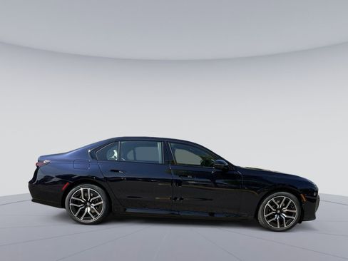New 2025 BMW i7 eDrive50 w/ Executive Package image 6