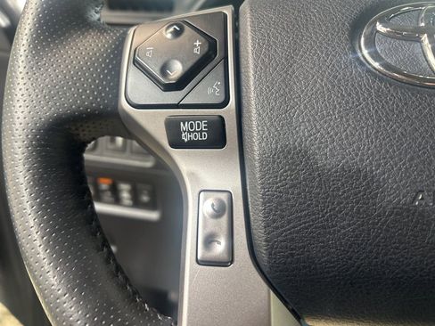 Used 2024 Toyota 4Runner Limited AWD/4WD image 22