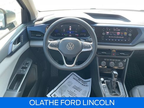 Used 2023 Volkswagen Taos SE FWD image 26