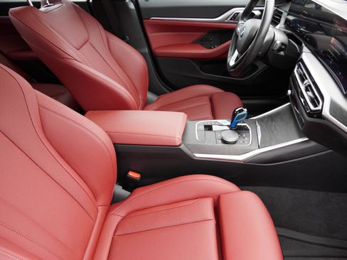 Certified 2023 BMW i4 eDrive35 w/ Premium Package image 12