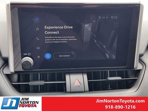 Used 2025 Toyota RAV4 XLE image 19