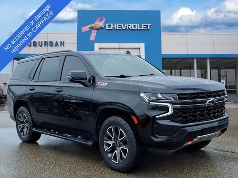 Used 2022 Chevrolet Tahoe Z71 w/ Luxury Package AWD/4WD image 3