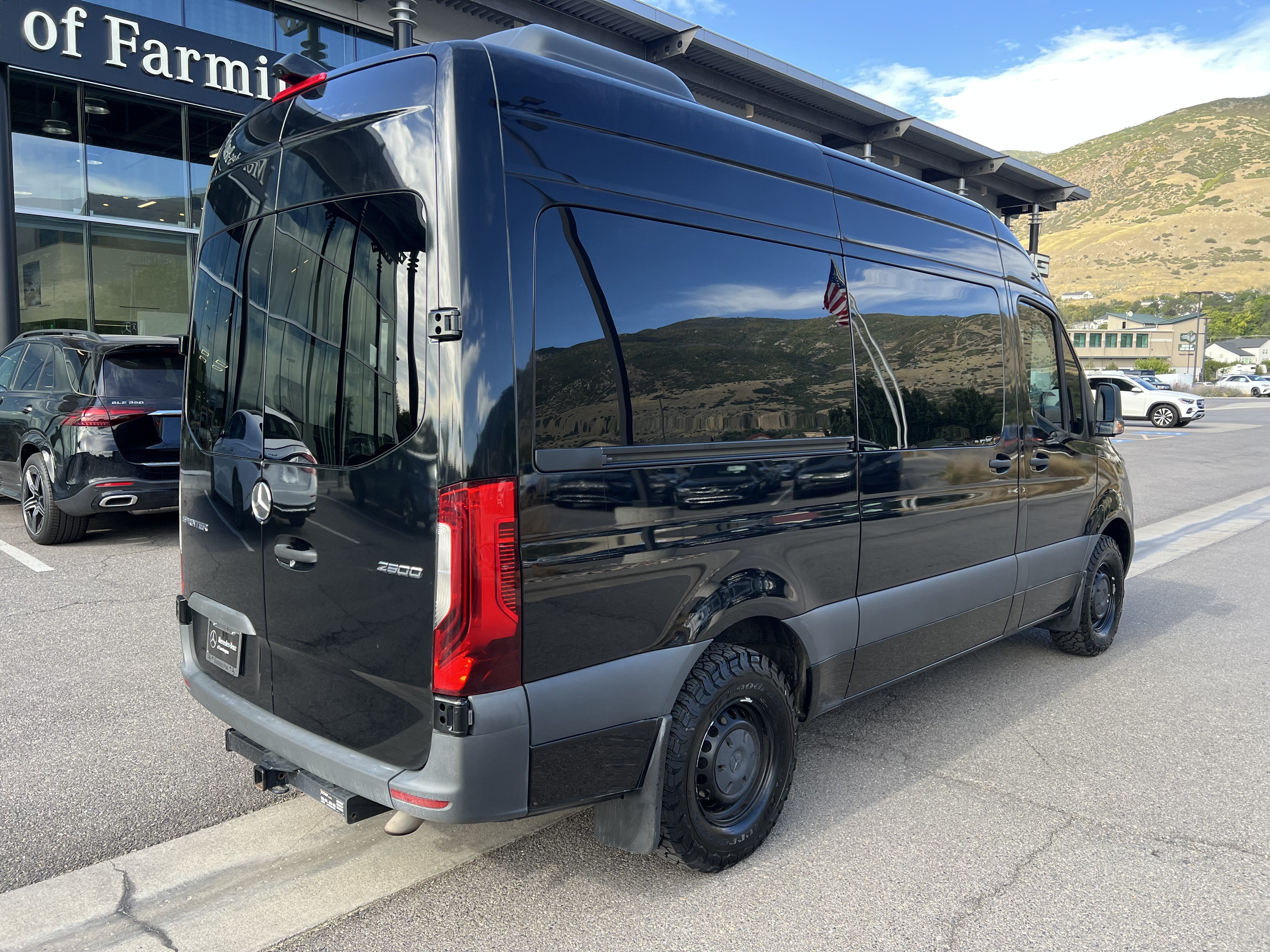 Used 2023 Mercedes-Benz Sprinter 2500 image 12