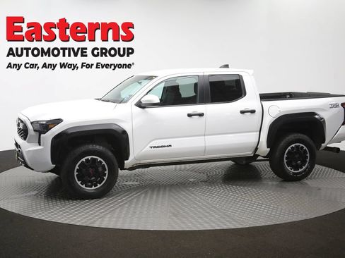 Used 2024 Toyota Tacoma TRD Off-Road AWD/4WD image 61