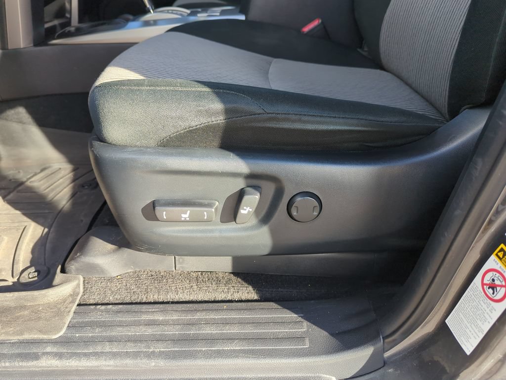 Used 2019 Toyota 4Runner SR5 RWD image 13