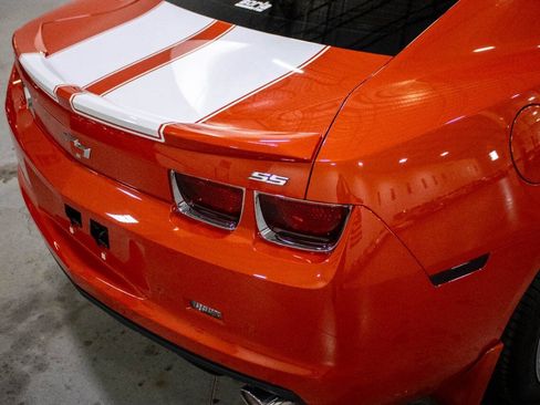 Used 2010 Chevrolet Camaro SS w/ RS Package RWD image 20