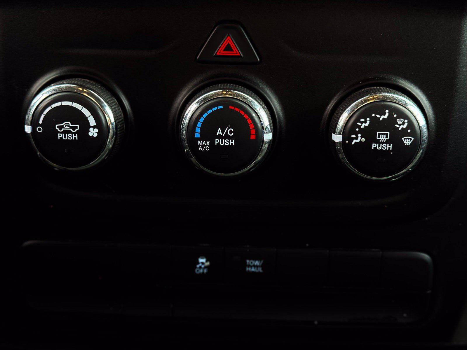 Used 2016 RAM 1500 Big Horn AWD/4WD image 32