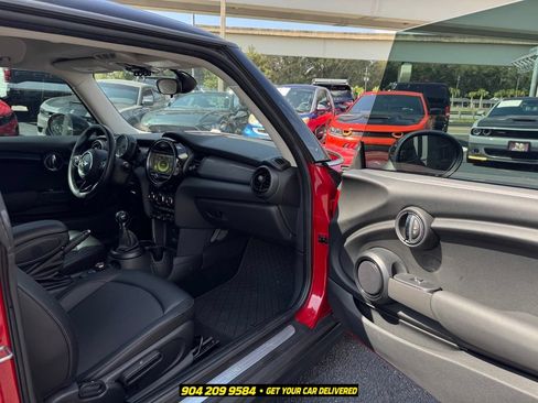 Used 2017 MINI Cooper 2-Door Hardtop FWD image 26