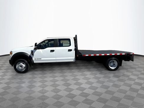 Used 2022 Ford F550 4x4 Crew Cab Super Duty w/ Power Equipment Group image 4