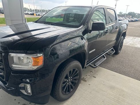 Used 2022 GMC Canyon Elevation w/ Elevation Premium Package AWD/4WD image 2
