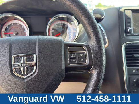 Used 2019 Dodge Grand Caravan SE FWD image 18