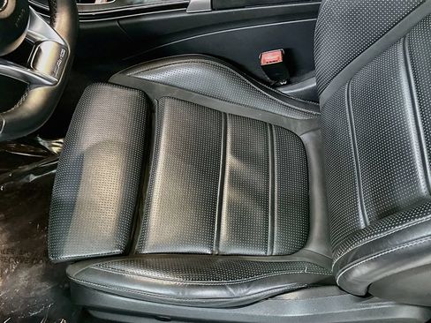 Used 2018 Mercedes-Benz C 63 AMG Cabriolet image 21