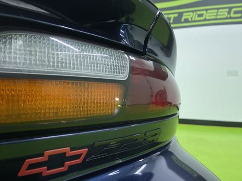 Used 2002 Chevrolet Camaro Z28 image 14