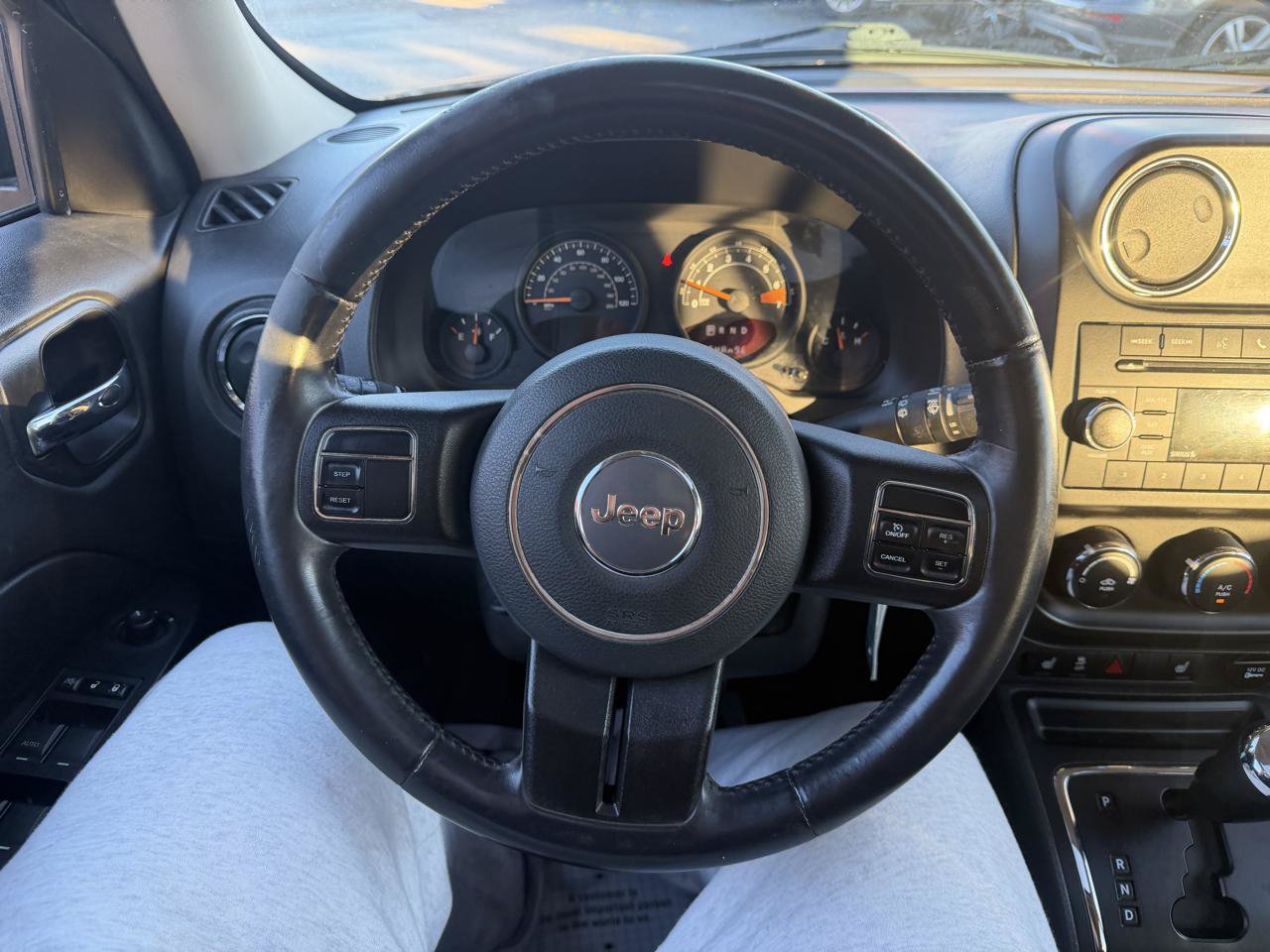 Used 2014 Jeep Patriot High Altitude FWD image 20