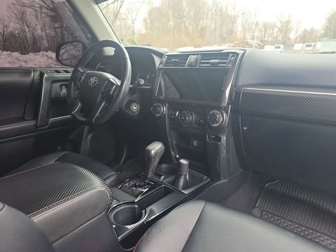 Used 2018 Toyota 4Runner TRD Off-Road Premium image 40