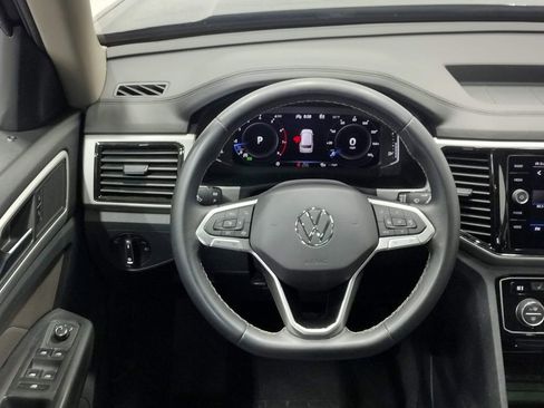 Used 2022 Volkswagen Atlas SE image 39