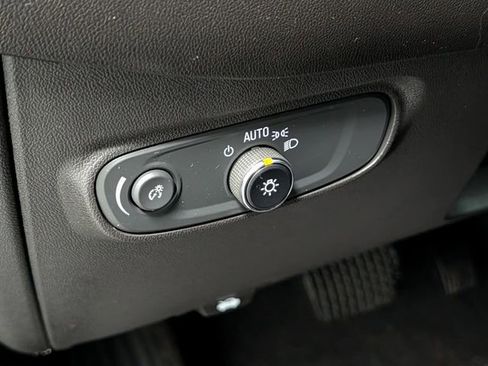 Certified 2024 Chevrolet Equinox RS FWD image 15