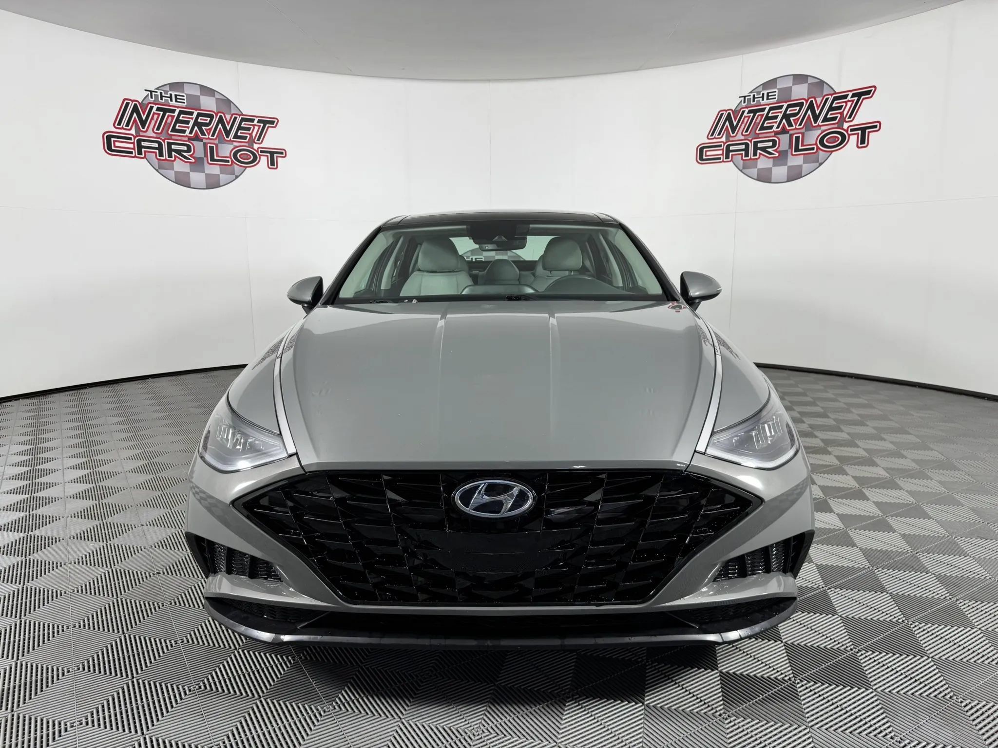 Used 2021 Hyundai Sonata SEL w/ Convenience Package FWD image 2
