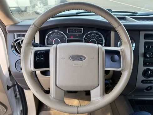 Used 2007 Ford Expedition XLT AWD/4WD image 19