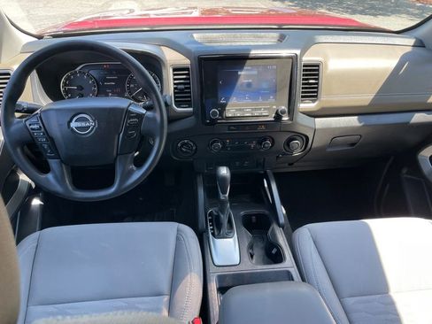 Certified 2024 Nissan Frontier SV AWD/4WD image 13