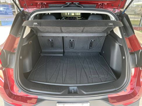 Used 2022 Buick Encore GX Preferred w/ Cold Weather Comfort Package FWD image 32