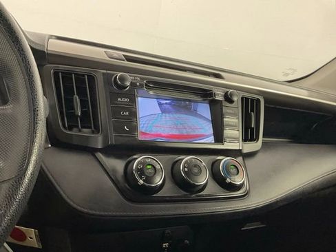 Used 2016 Toyota RAV4 LE FWD image 20