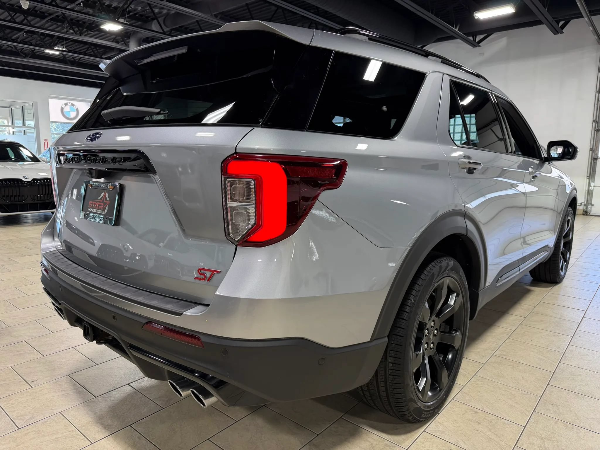 Used 2020 Ford Explorer ST w/ ST Street Pack AWD/4WD image 4