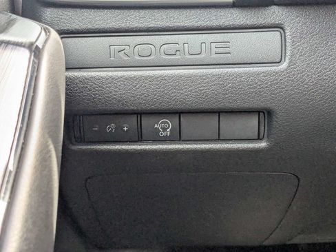 Used 2024 Nissan Rogue S AWD/4WD image 20