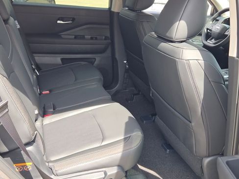 New 2026 Nissan Pathfinder SL w/ Cargo Package AWD/4WD image 7